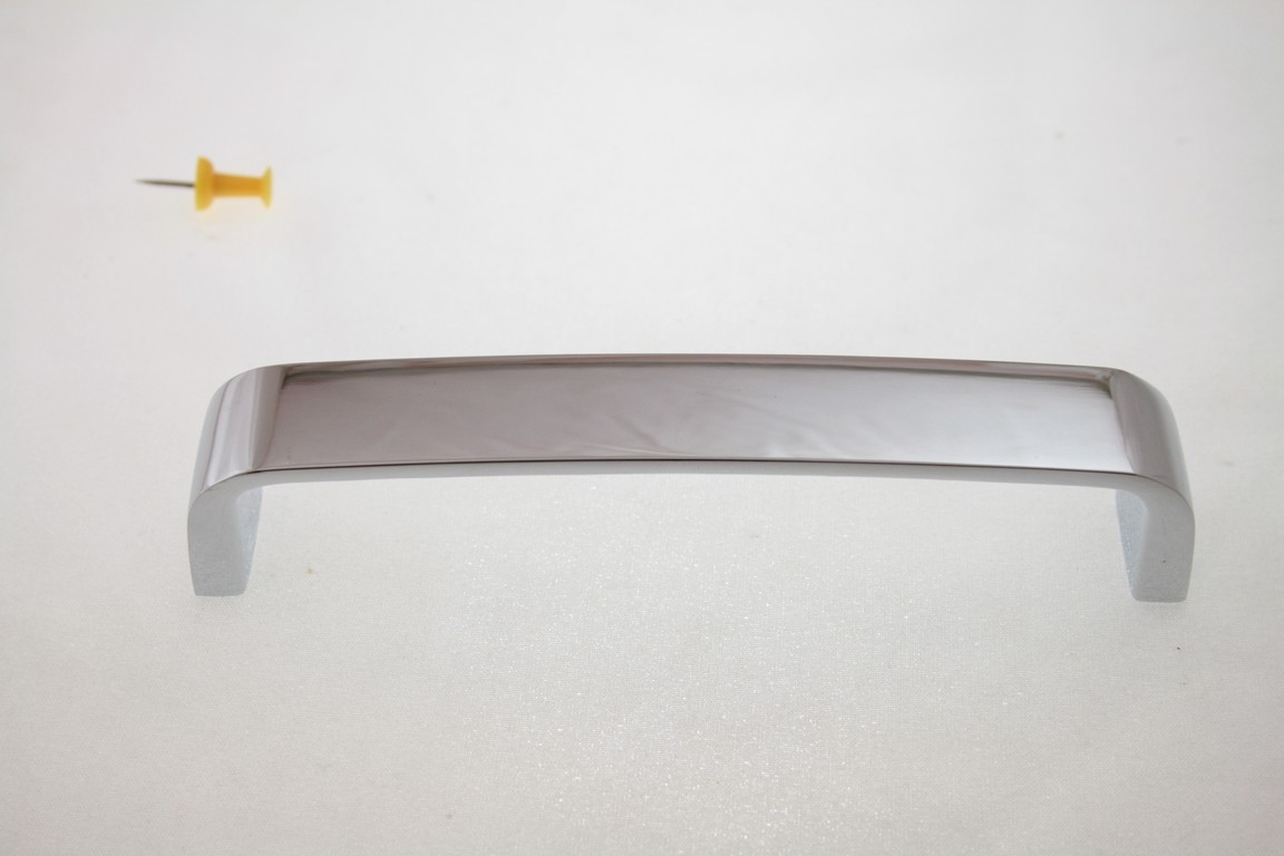 Uchwyt meblowy UN9404/128 chrom, rozstaw 128mm, gamet