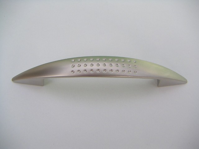 Uchwyt meblowy UN8806, 128mm, satyna