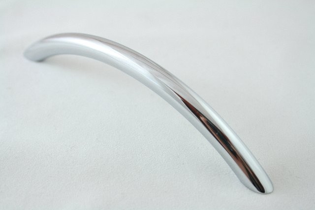 Uchwyt meblowy  UN9104, 128mm, chrom, gamet