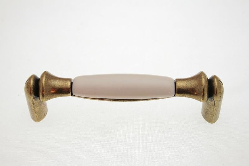 Uchwyt meblowy porcelanowy UP20AB-MLK-0 porcelana + stare złoto, rozstaw 96mm, Gamet