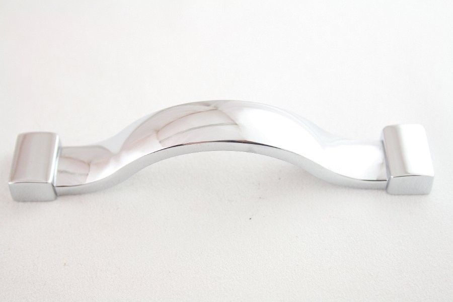 Uchwyt meblowy  UU3904, 96mm, chrom, gamet
