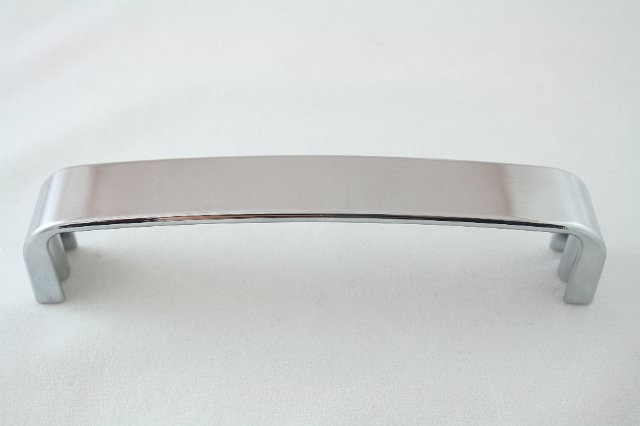 Uchwyt meblowy  UZ9404, 128mm, chrom, gamet